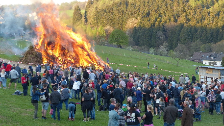 2019 - Osterfeuer - (19)